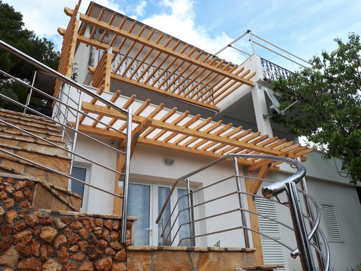 Apartments By The Sea Mimice, Omis - 14230 Εξωτερικό φωτογραφία