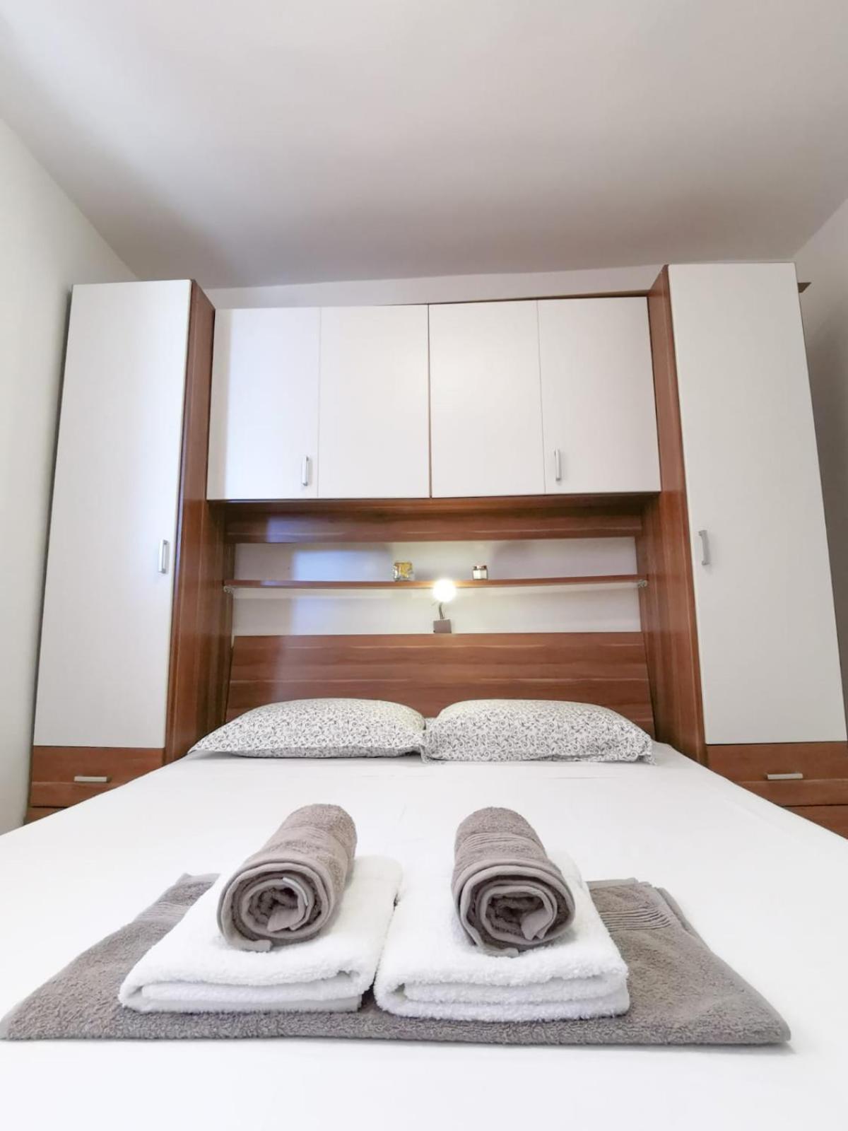 Apartments By The Sea Mimice, Omis - 14230 Δωμάτιο φωτογραφία
